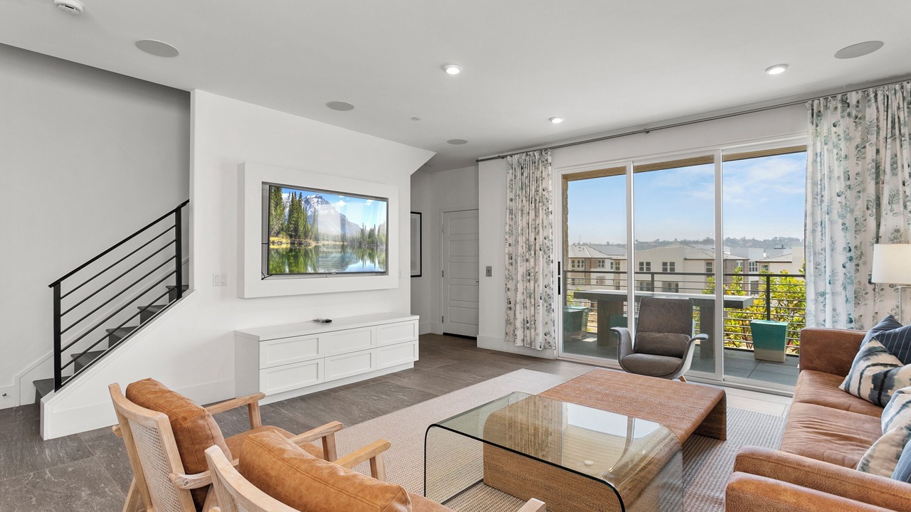 Photo of Livingroom in Serra Mesa