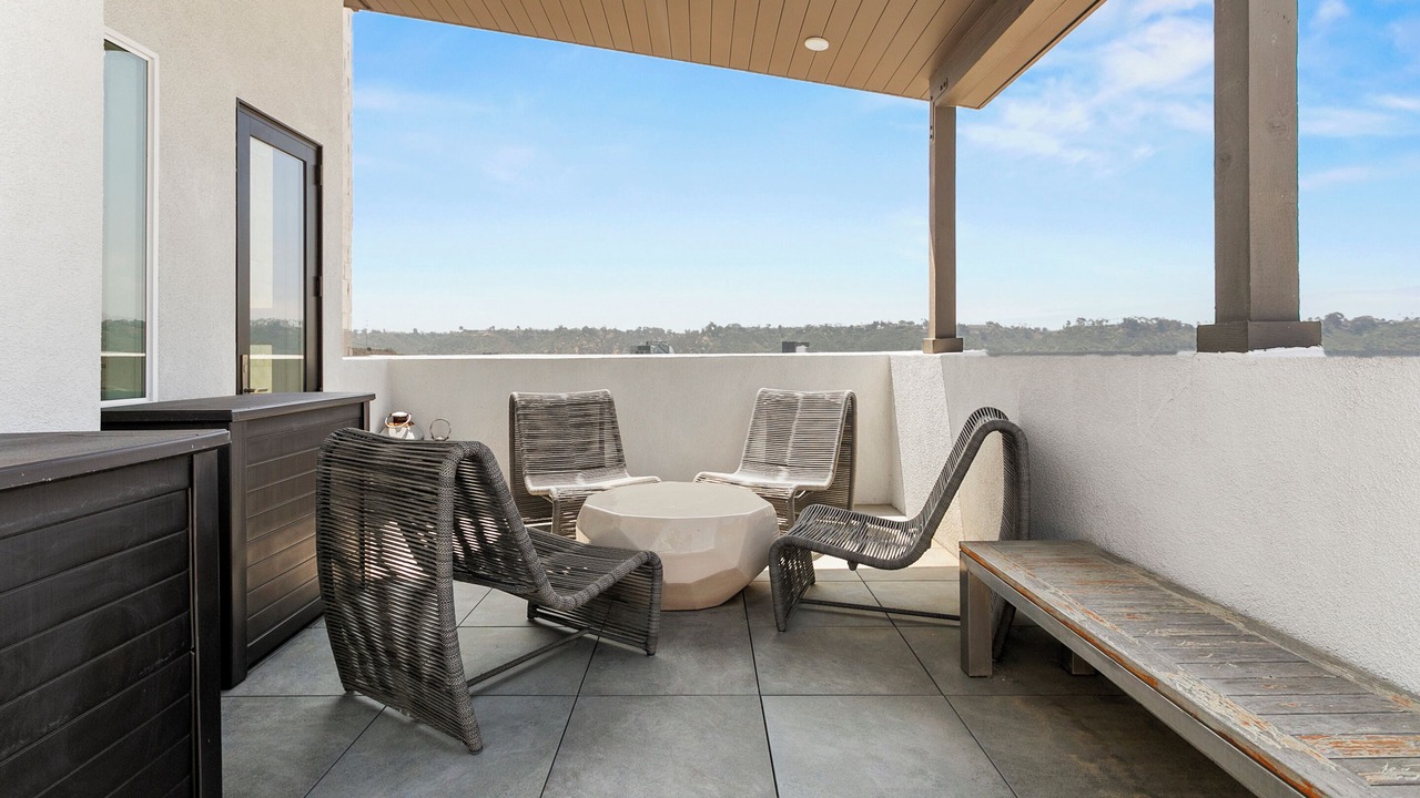Photo of Patio Balcony in Serra Mesa