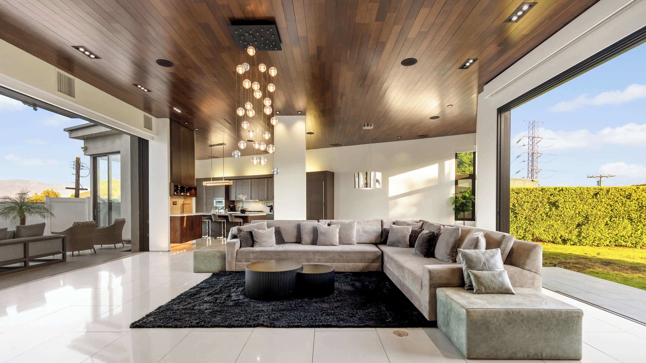 Photo of Outdoor in Hollywood Hills