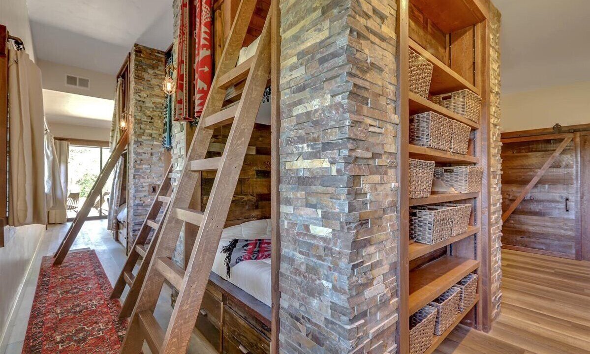 Photo of Bedroom in Cedar Ridge
