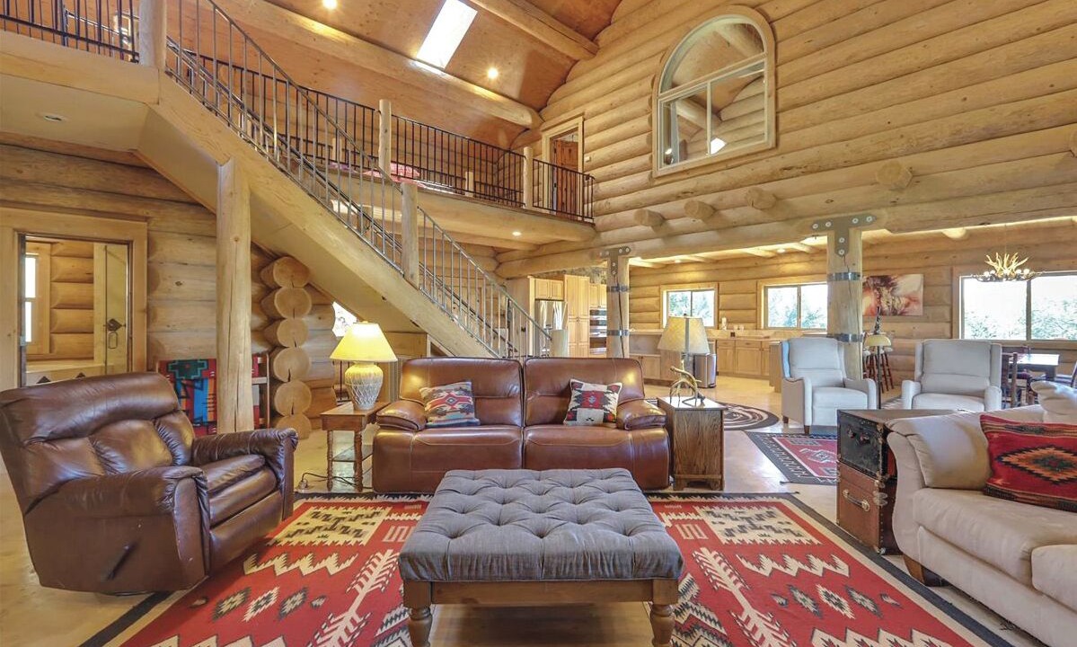 Photo of Livingroom in Cedar Ridge