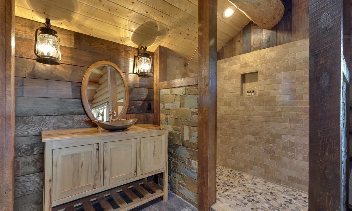 Photo of Bathroom in Cedar Ridge