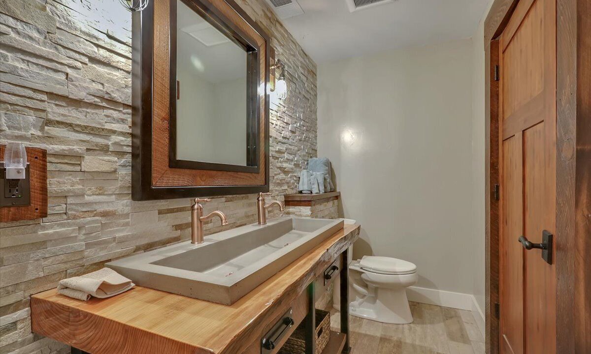 Photo of Bathroom in Cedar Ridge