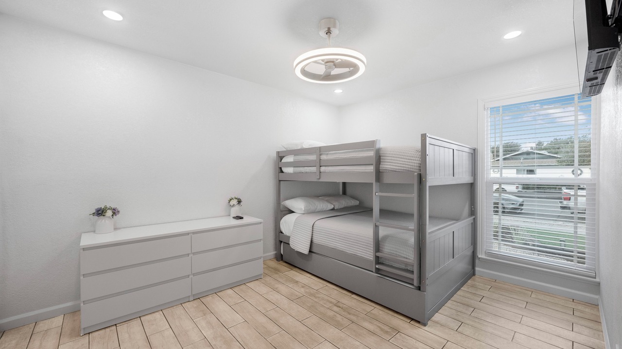 Photo of Bedroom in Lompoc