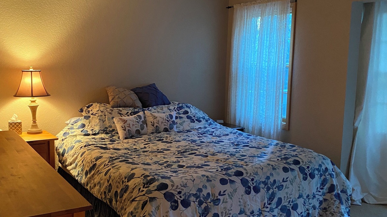 Photo of Bedroom in Strawberry