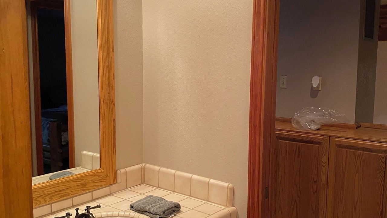 Photo of Bathroom in Strawberry