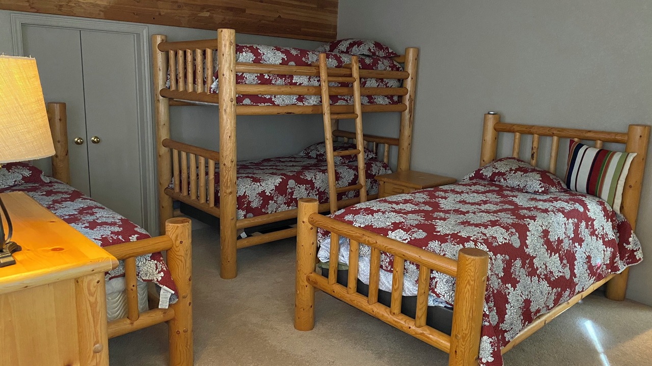 Photo of Bedroom in Strawberry