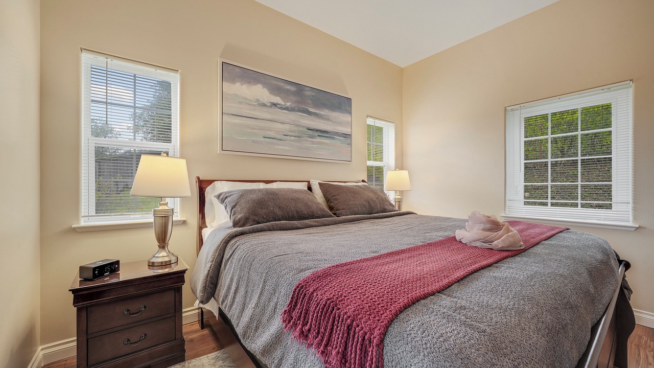 Photo of Bedroom in Santa Rosa