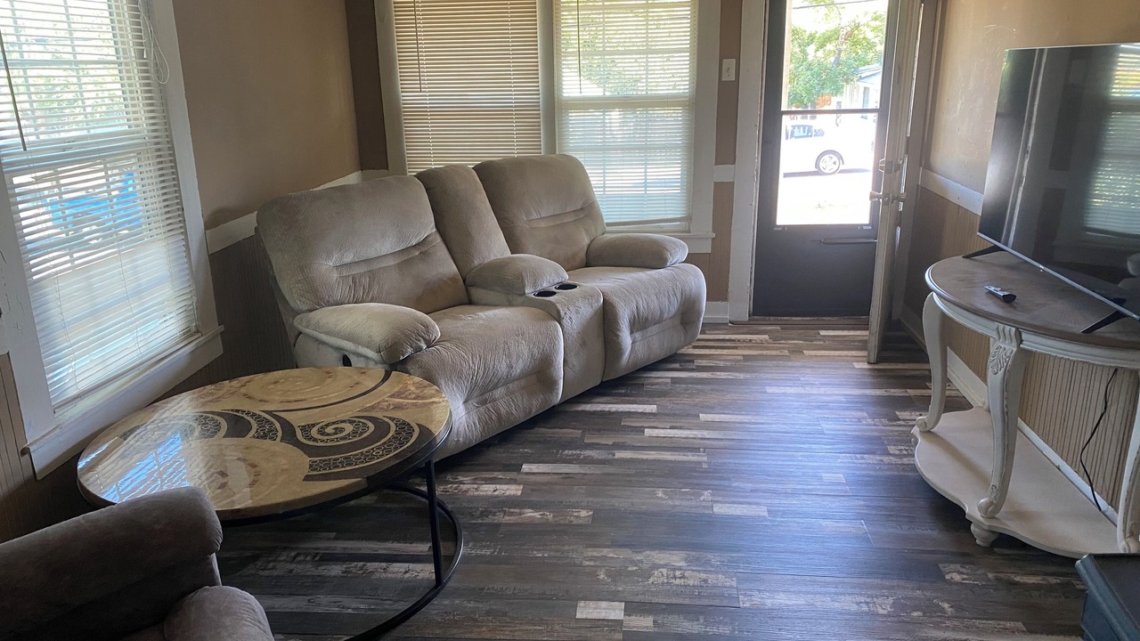 Photo of Livingroom in Susanville