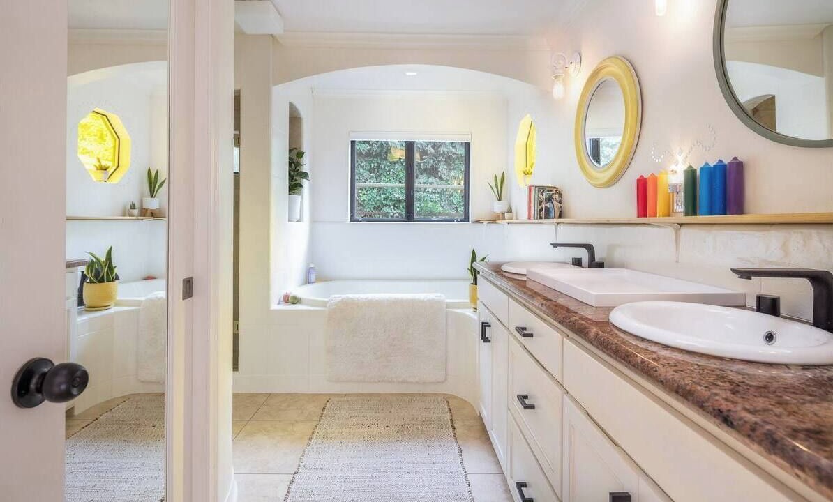 Photo of Bathroom in Meiners Oaks