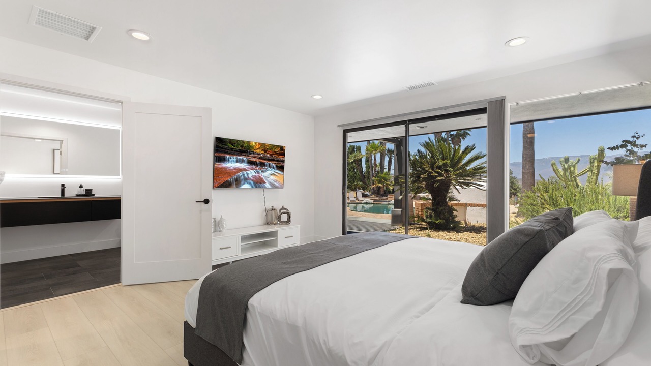 Photo of Bedroom in Valley Center