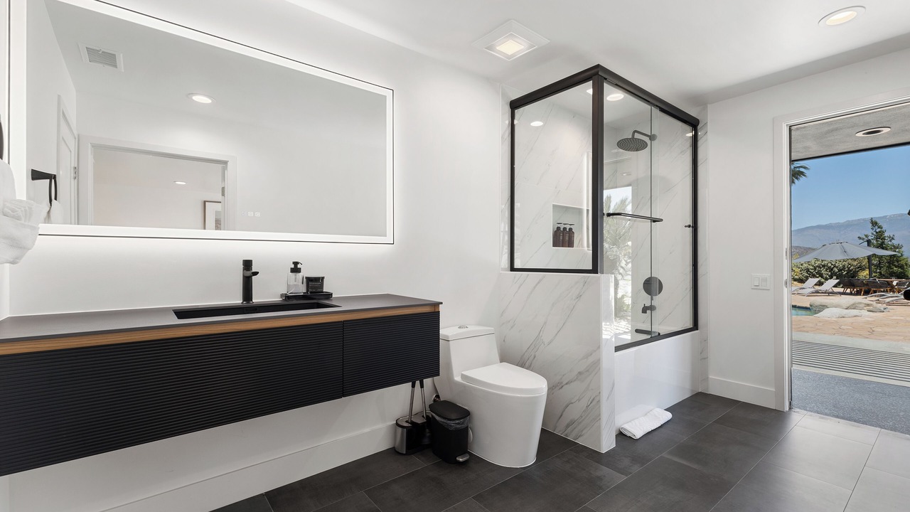 Photo of Bathroom in Valley Center