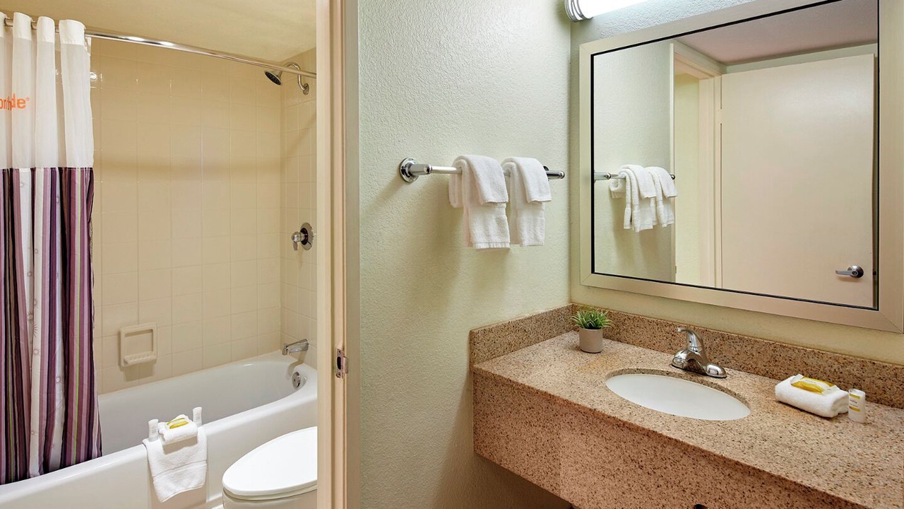 Photo of Bathroom in University Heights