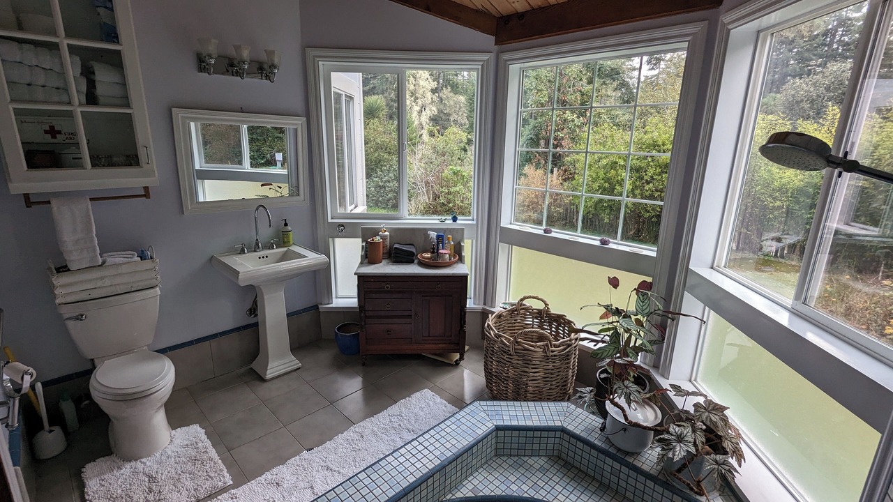 Photo of Bathroom in Cazadero