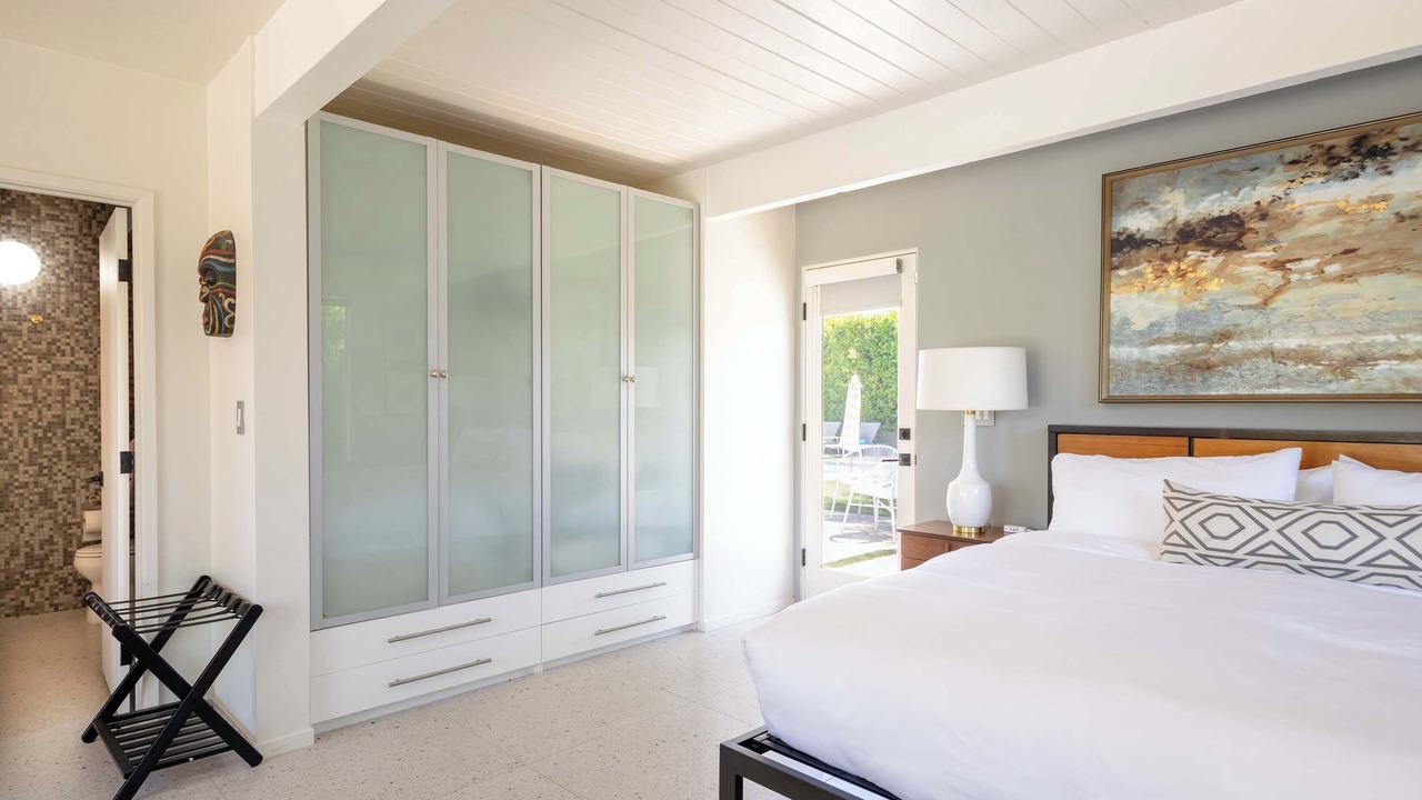Photo of Bedroom in Racquet Club South