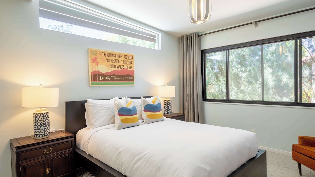 Photo of Bedroom in Racquet Club South