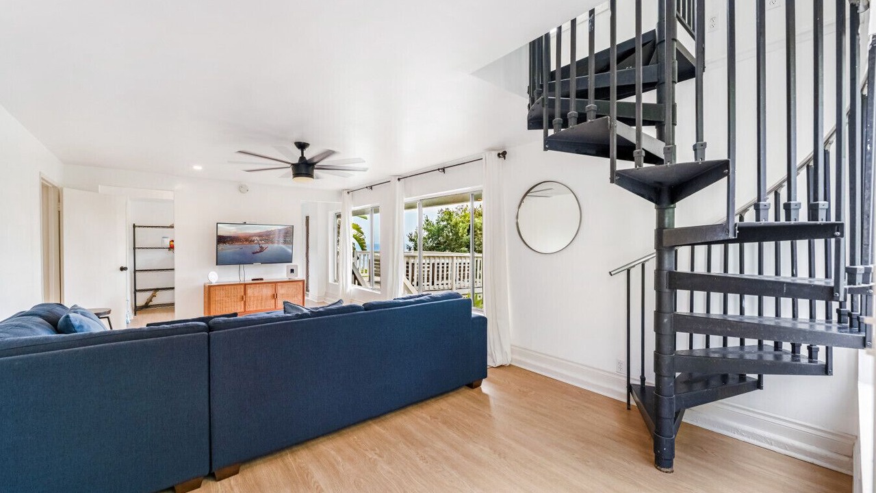 Photo of Livingroom in Summerland