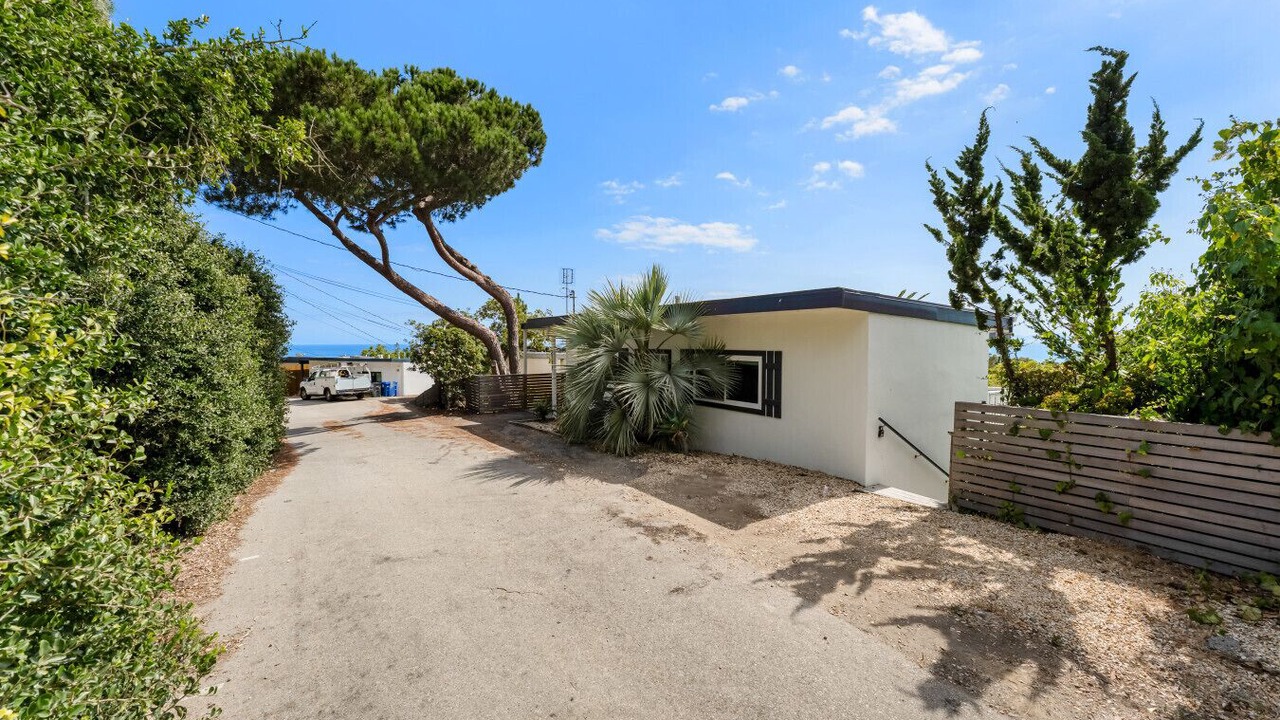 Photo of Outdoor in Summerland