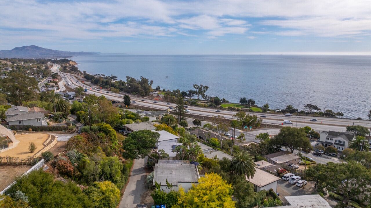 Photo of Outdoor in Summerland