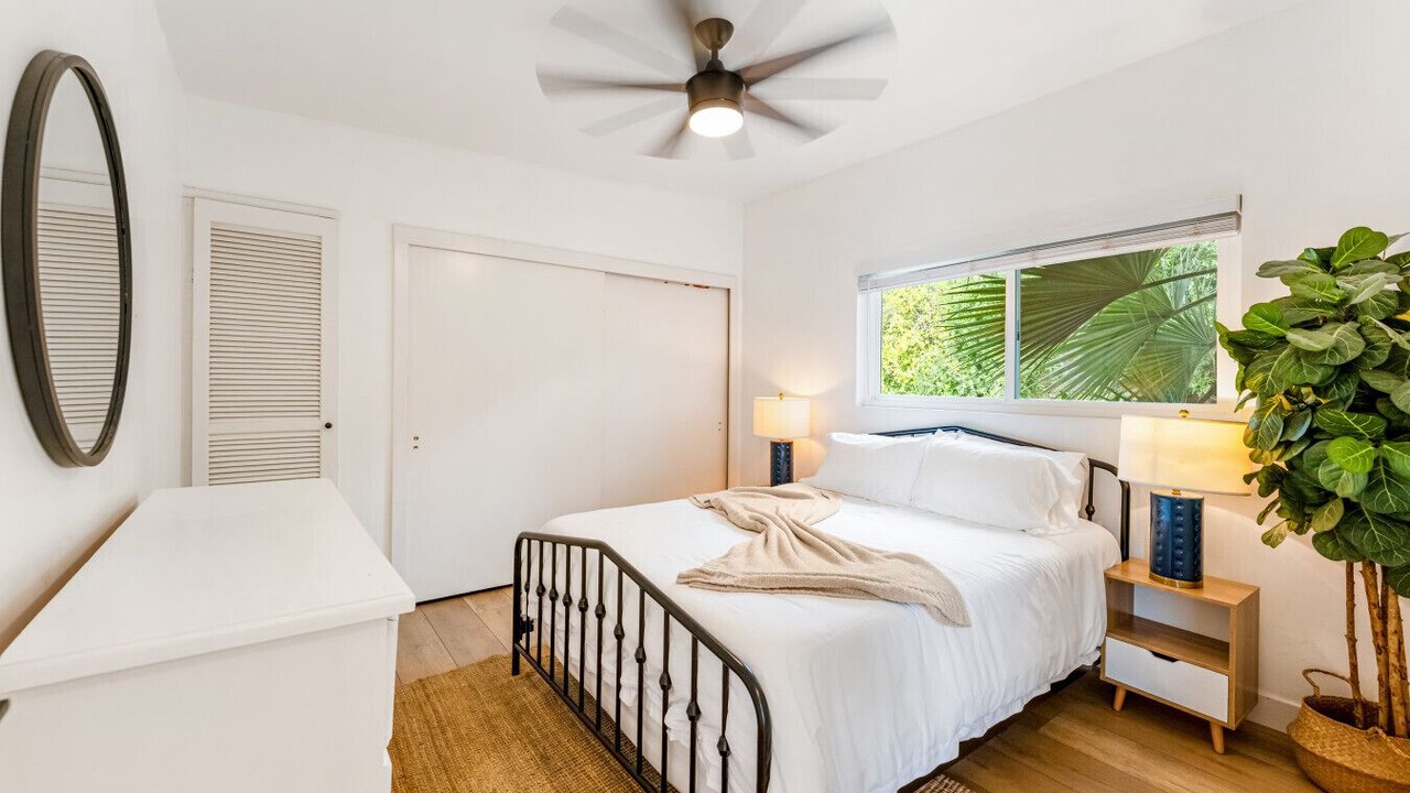 Photo of Bedroom in Summerland