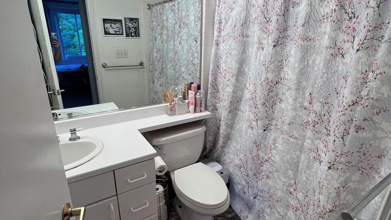 Photo of Bathroom in Telegraph Hill