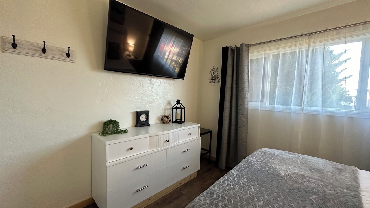 Photo of Bedroom in Crescent City North