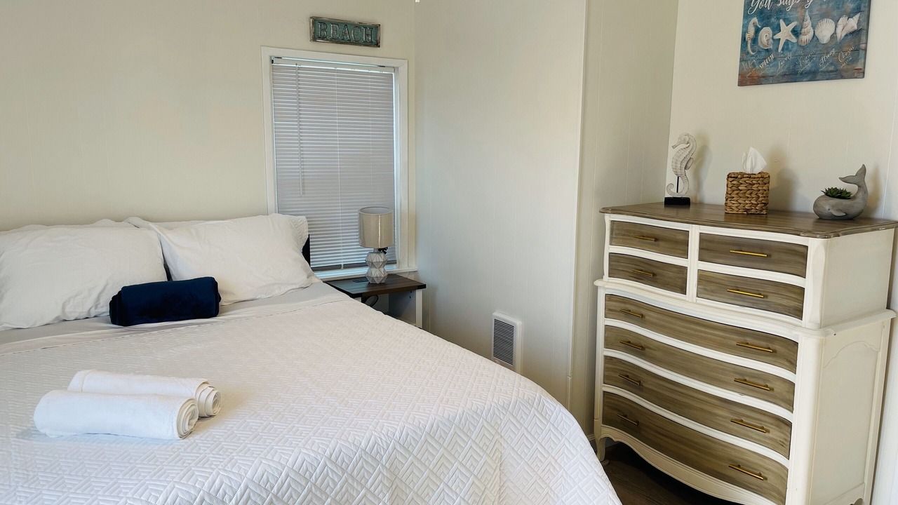 Photo of Bedroom in Crescent City