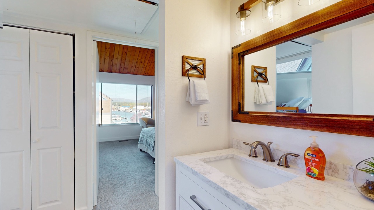 Photo of Bathroom in Tahoe Keys