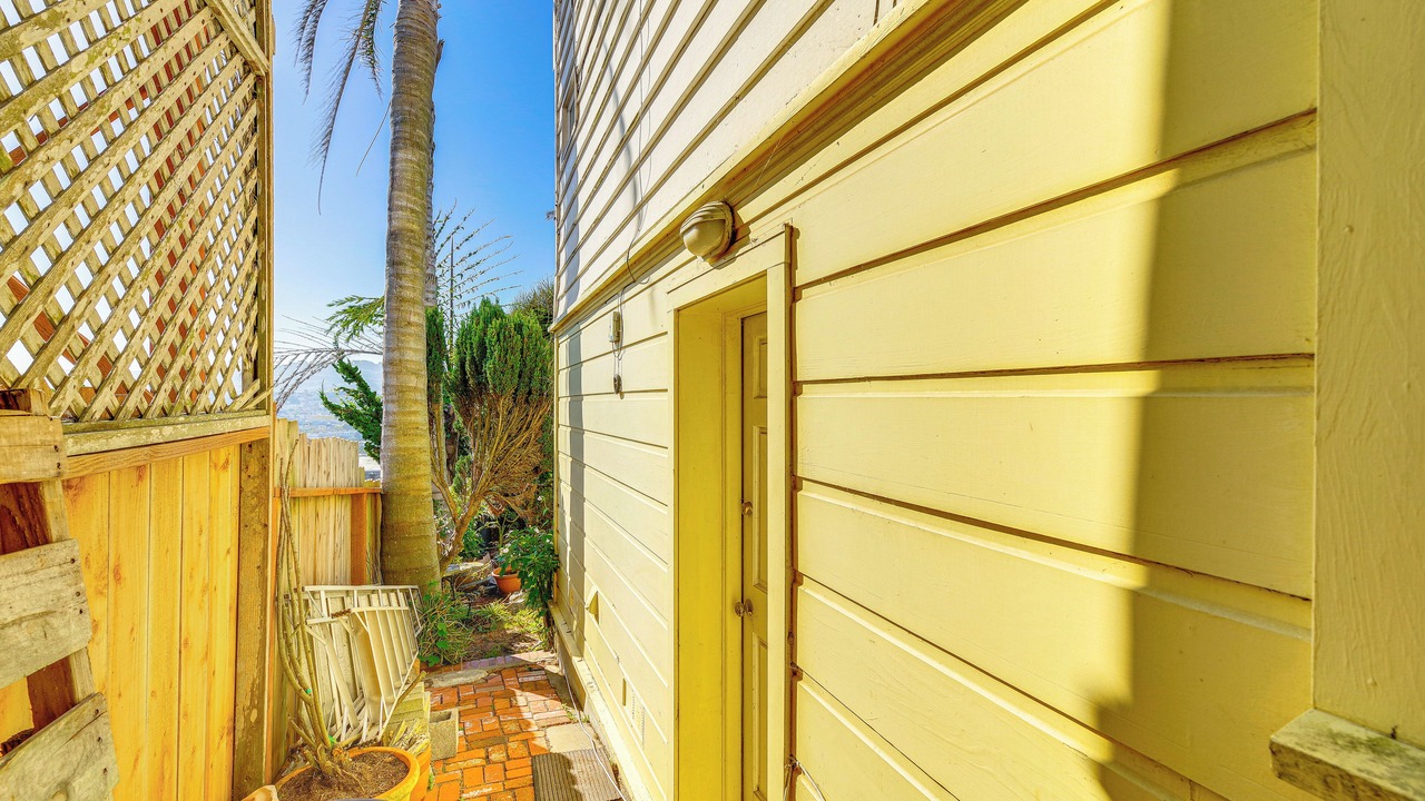 Photo of Outdoor in Sunnyside