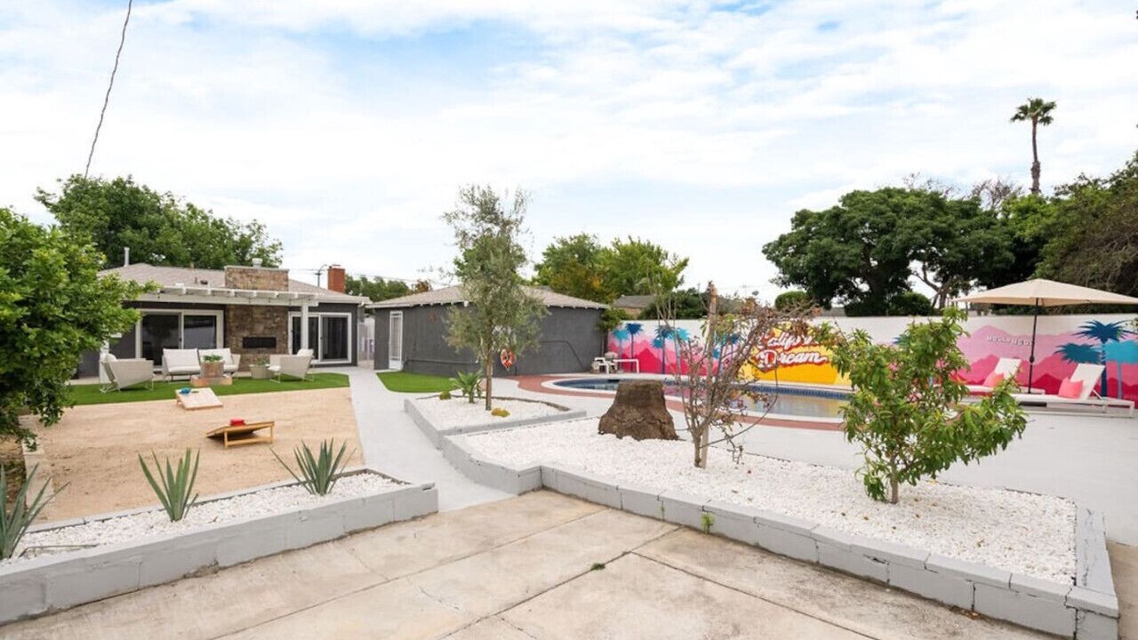 Photo of Outdoor in Bixby Knolls