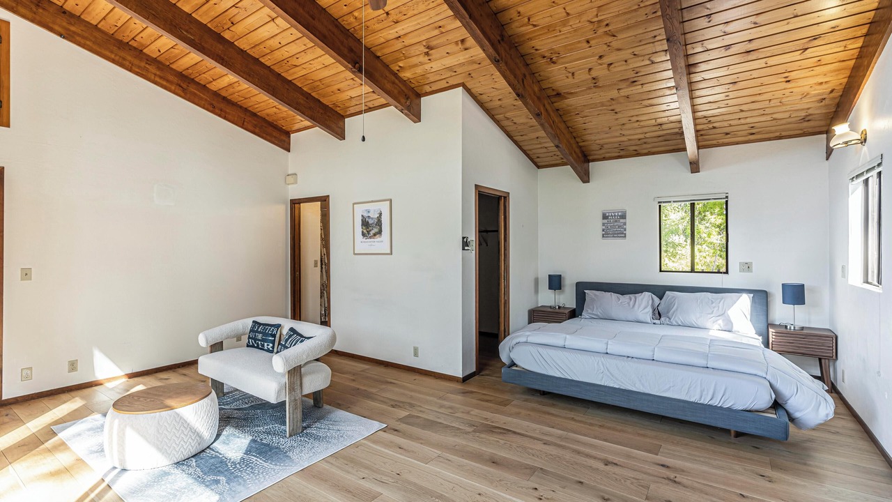 Photo of Bedroom in Guerneville