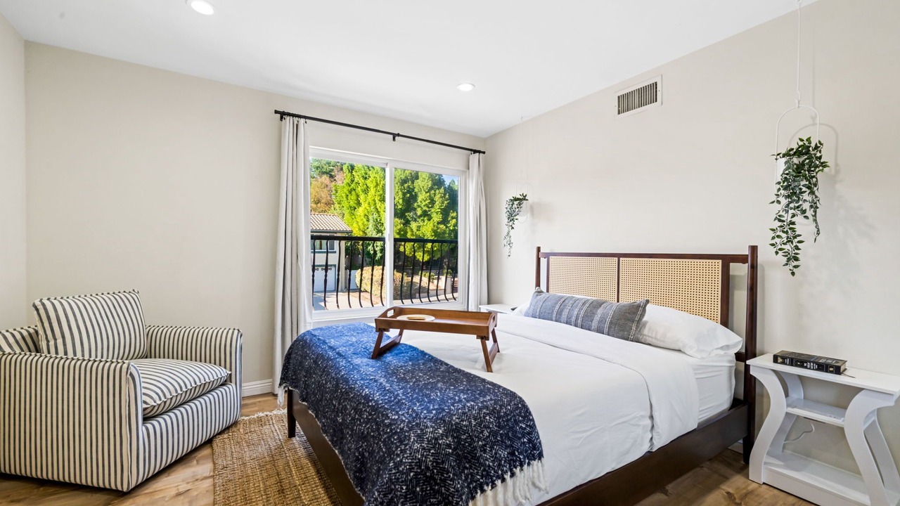 Photo of Bedroom in Porter Ranch