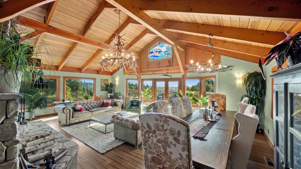 Photo of Livingroom in Occidental