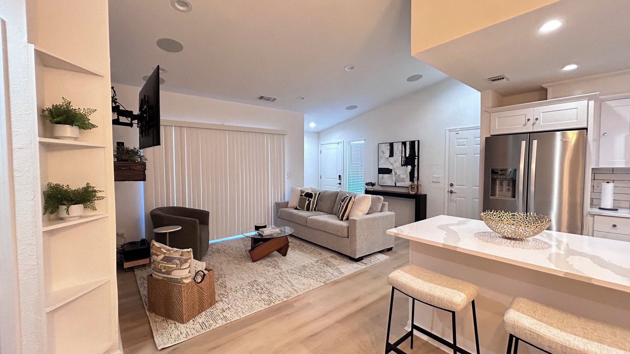 Photo of Livingroom in South Natomas