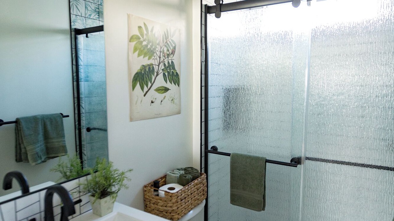 Photo of Bathroom in El Cerrito