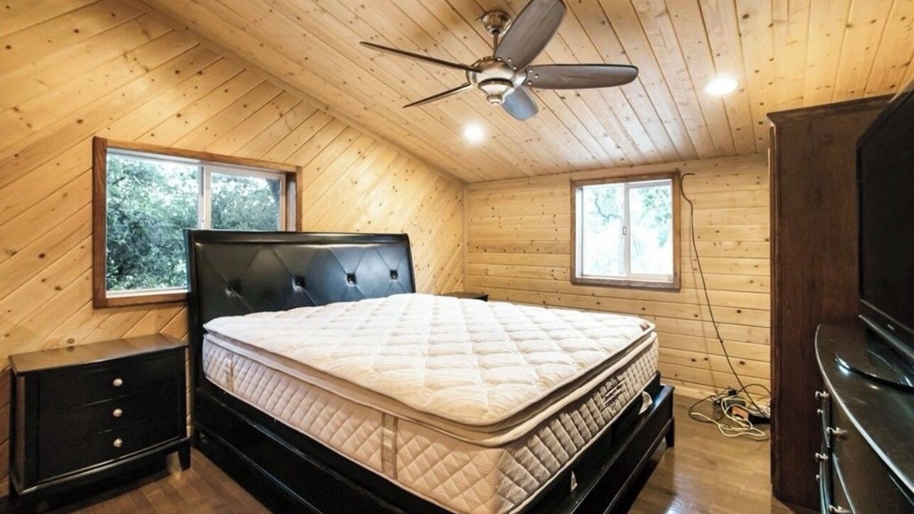Photo of Bedroom in Chico