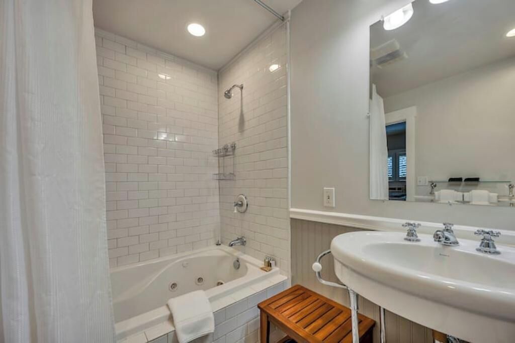 Photo of Bathroom in Calistoga