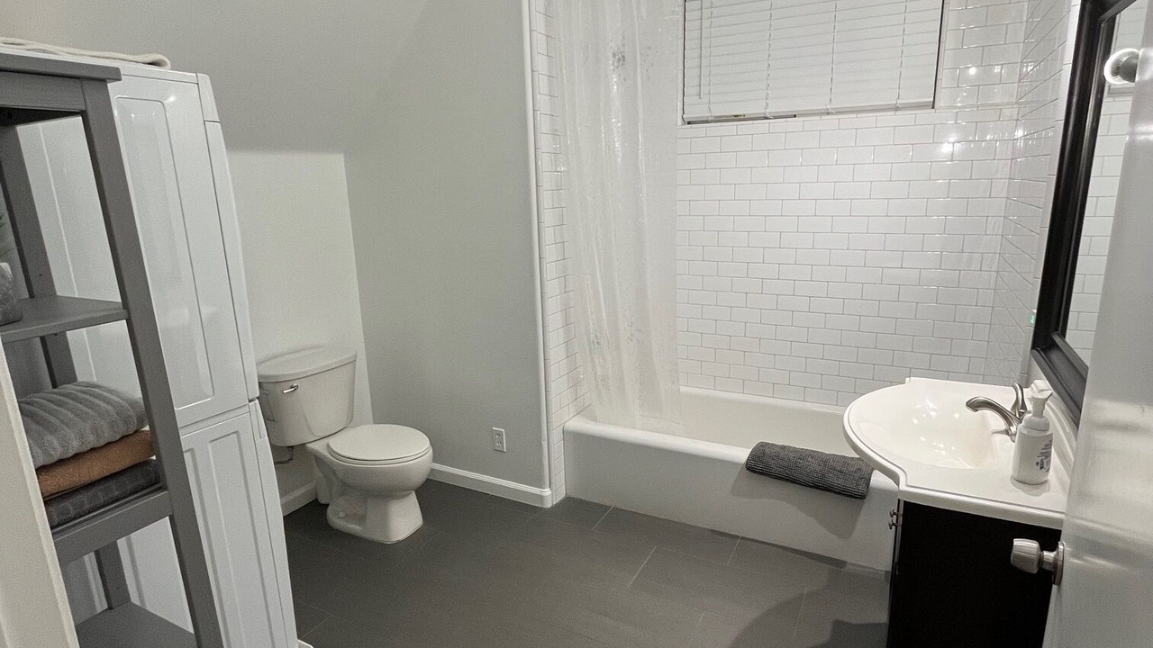 Photo of Bathroom in Midtown Sacramento
