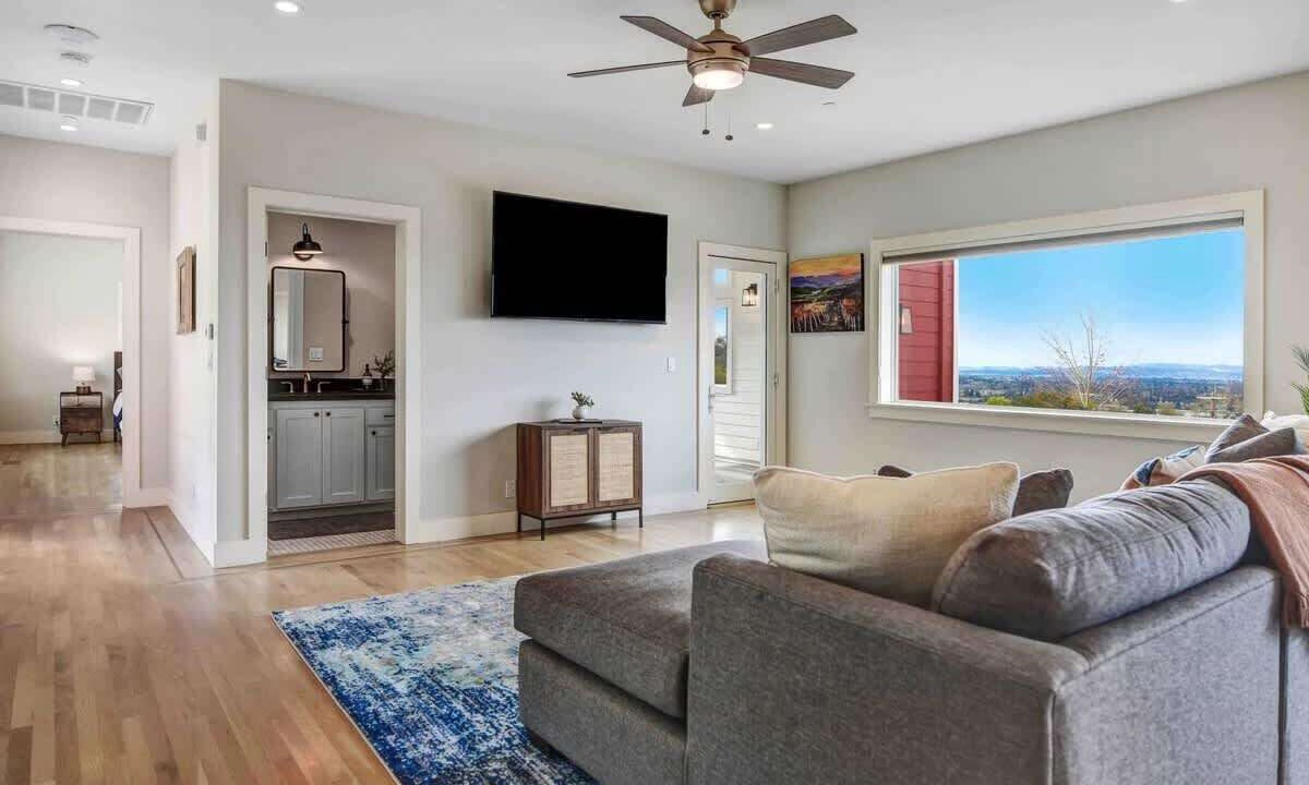 Photo of Livingroom in Santa Rosa