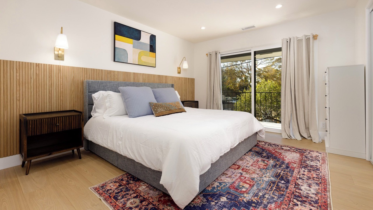 Photo of Bedroom in East Beach