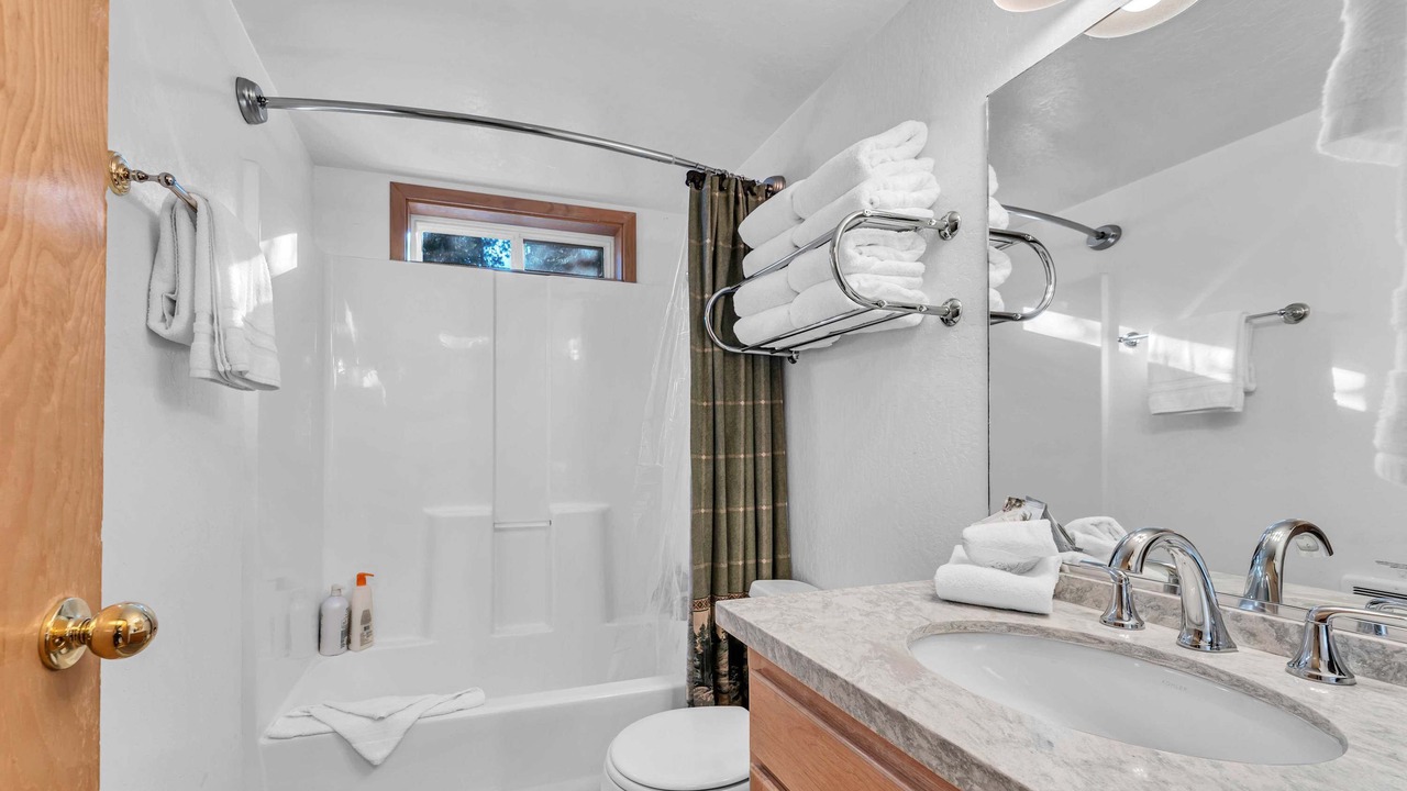 Photo of Bathroom in Serene Lakes