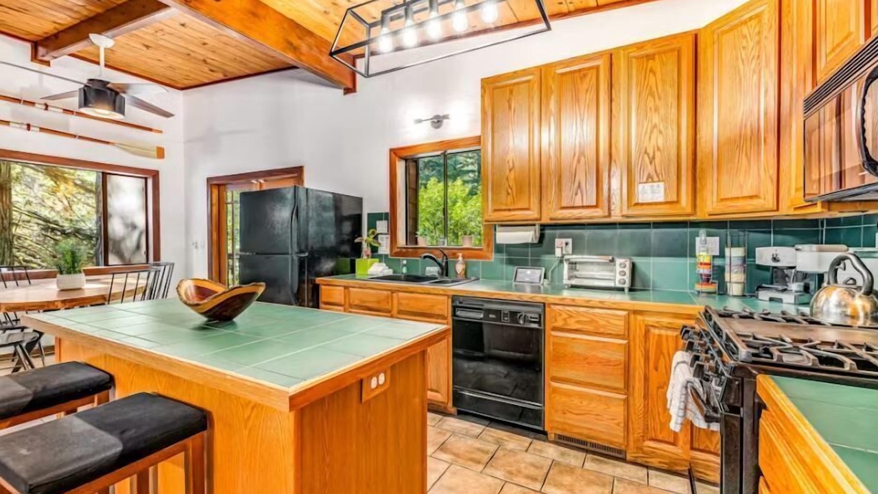 Photo of Bedroom in Cazadero