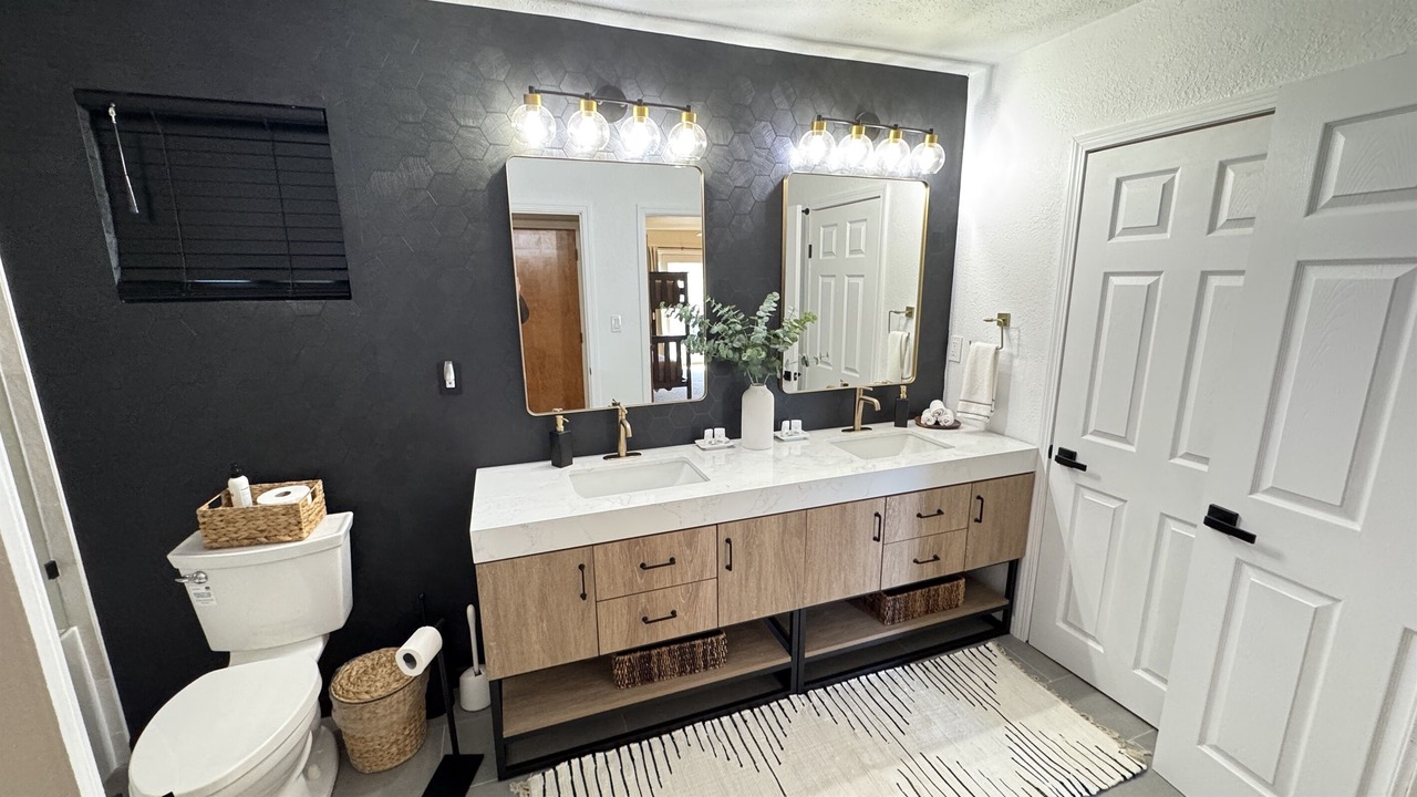 Photo of Bathroom in Lakehead