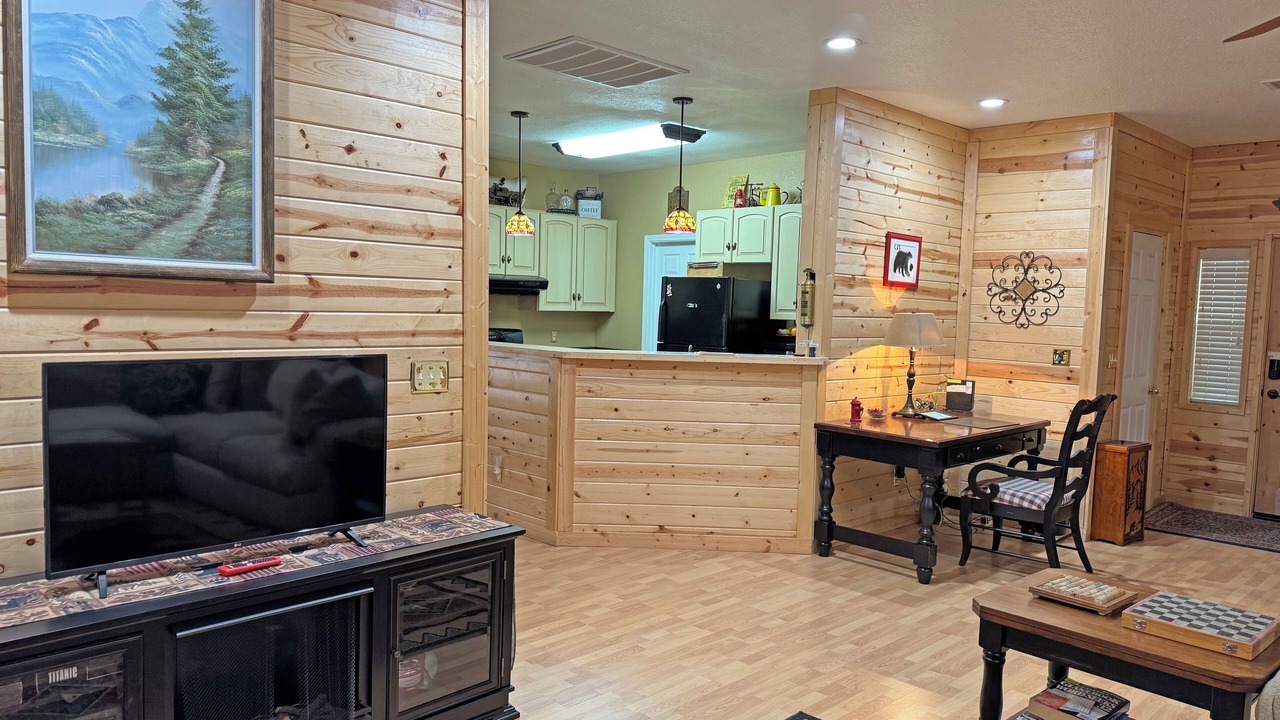 Photo of Bedroom in Shasta County