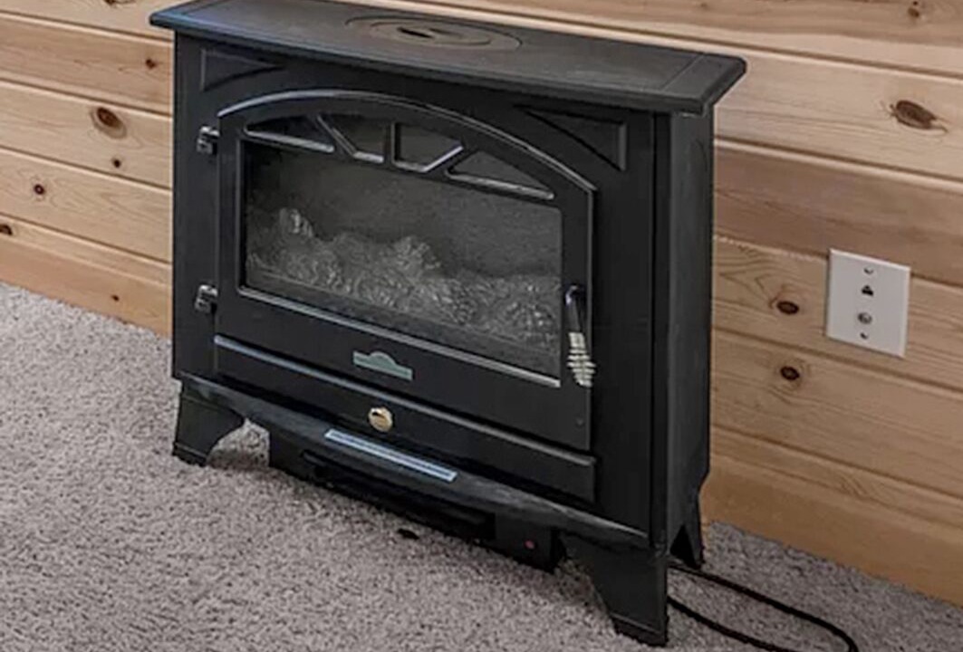 Photo of Livingroom in Shasta County