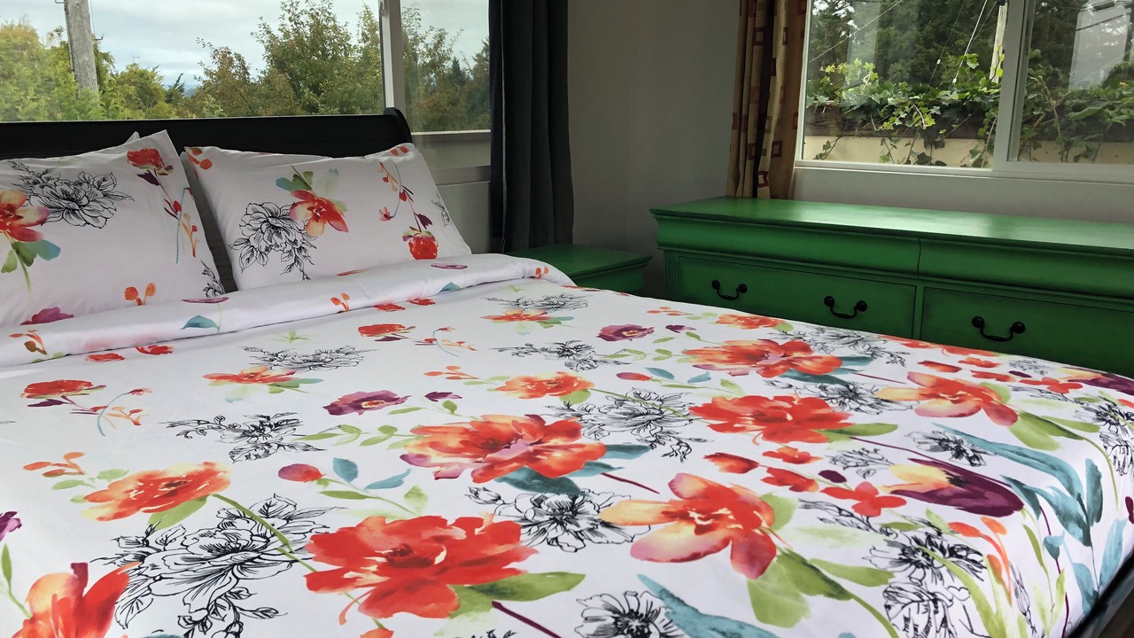 Photo of Bedroom in Humboldt Hill