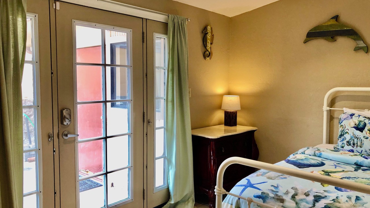 Photo of Bedroom in Humboldt Hill