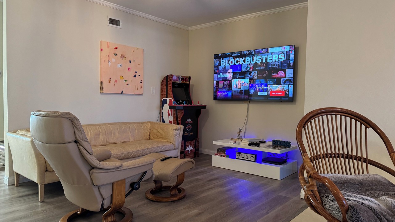 Photo of Livingroom in Mira Mesa
