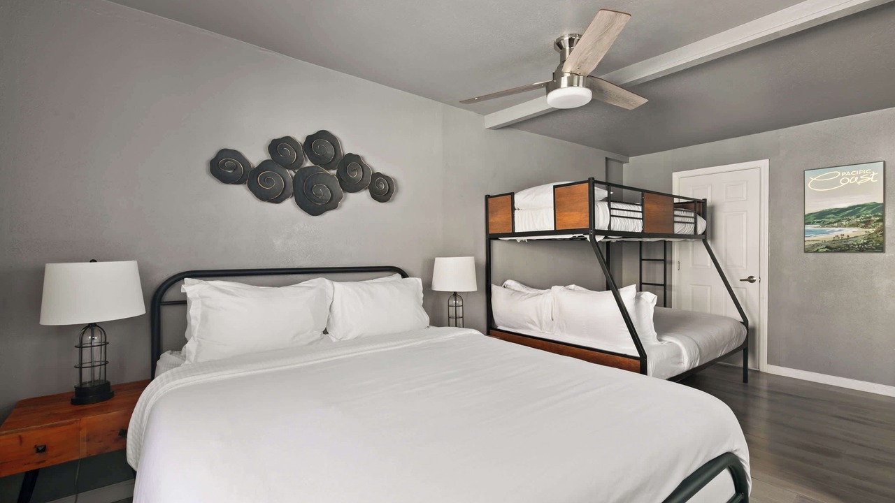 Photo of Bedroom in Crown Point
