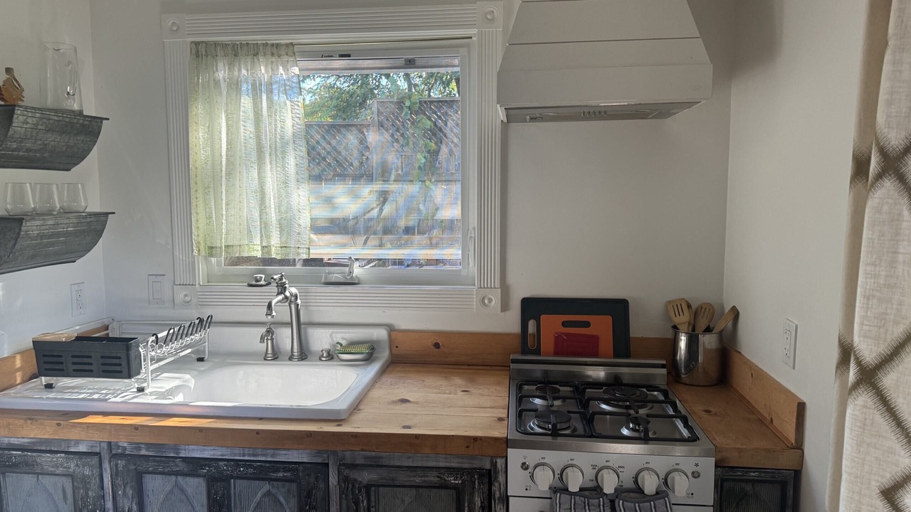 Photo of Kitchen in Fetters Hot Springs-Agua Caliente